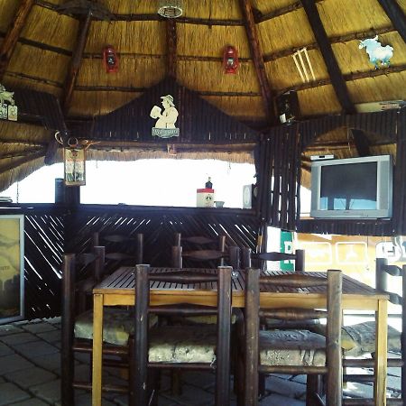Road View Lodge Франсистаун Экстерьер фото
