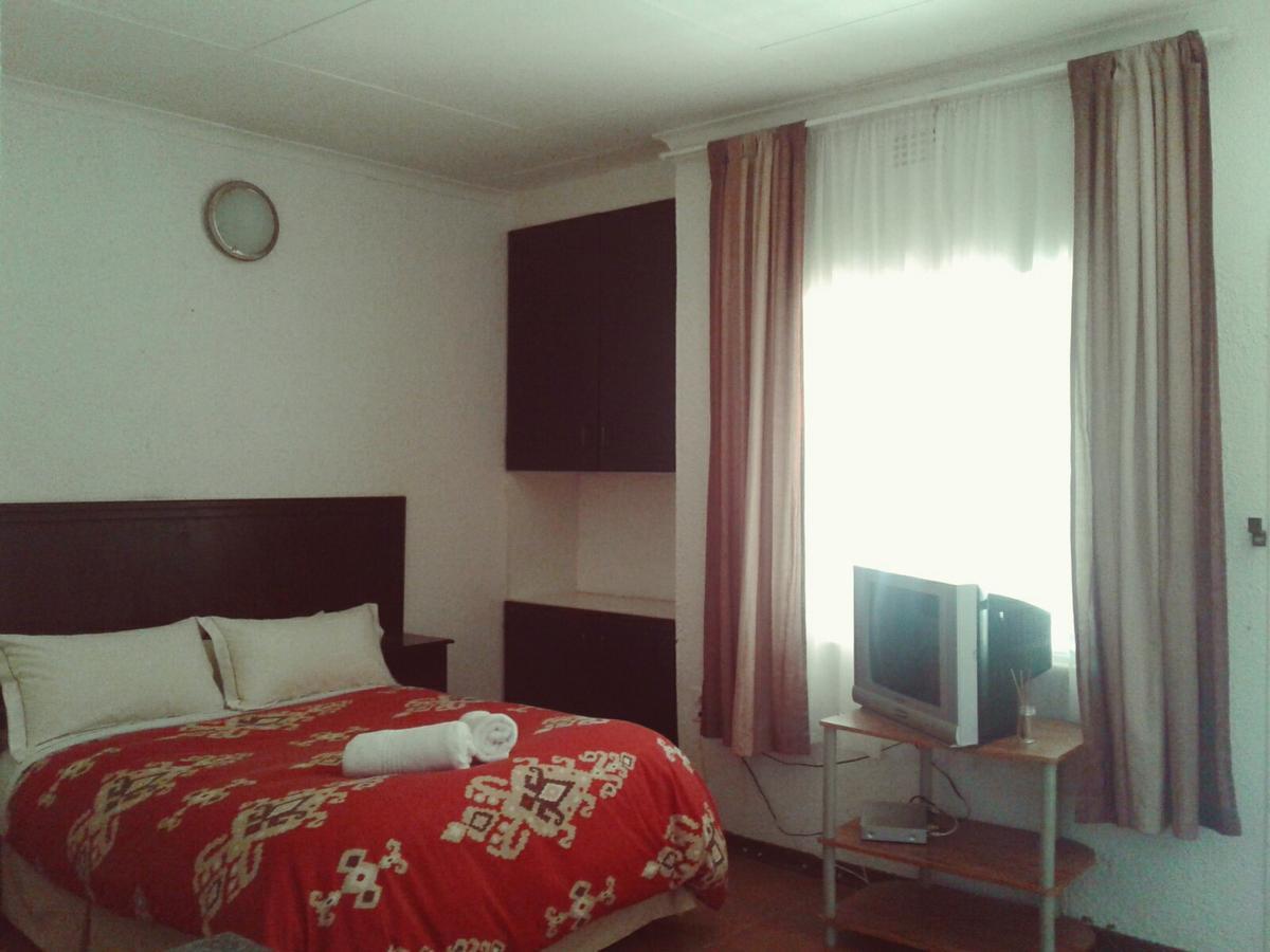 Road View Lodge Франсистаун Экстерьер фото